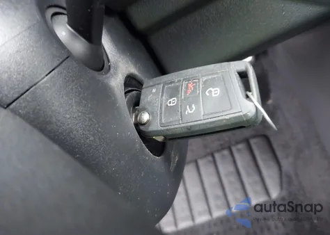 2024 Volkswagen Jetta 1.5T Sport z USA, uszkodzony, nr VIN 3VWBM7BU4RM079864